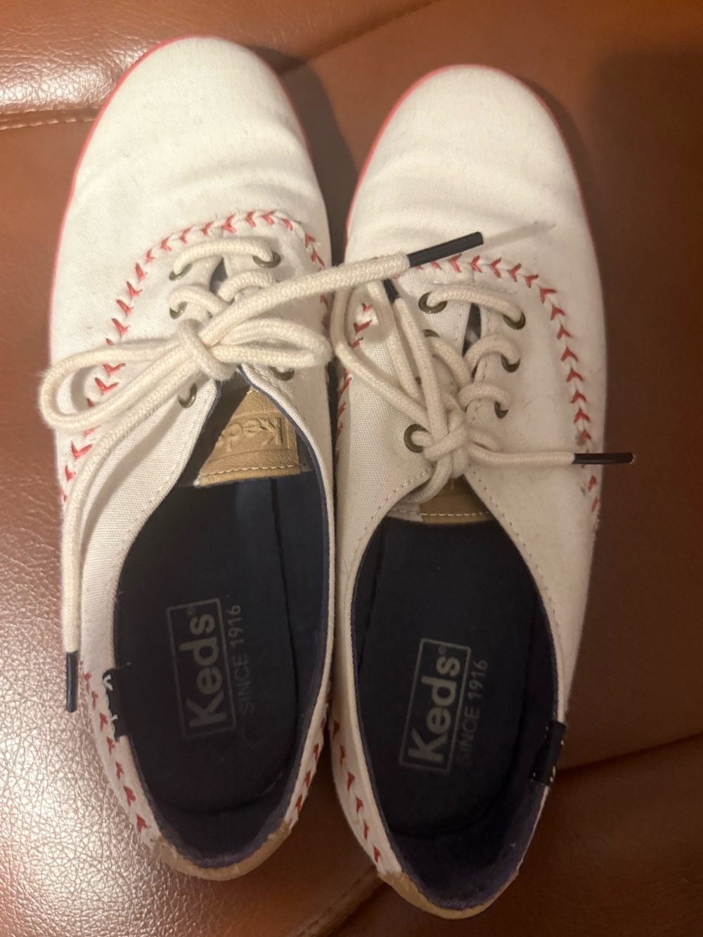 Women’s EUC 7 baseball Keds sneakers - Picture 2 of 4